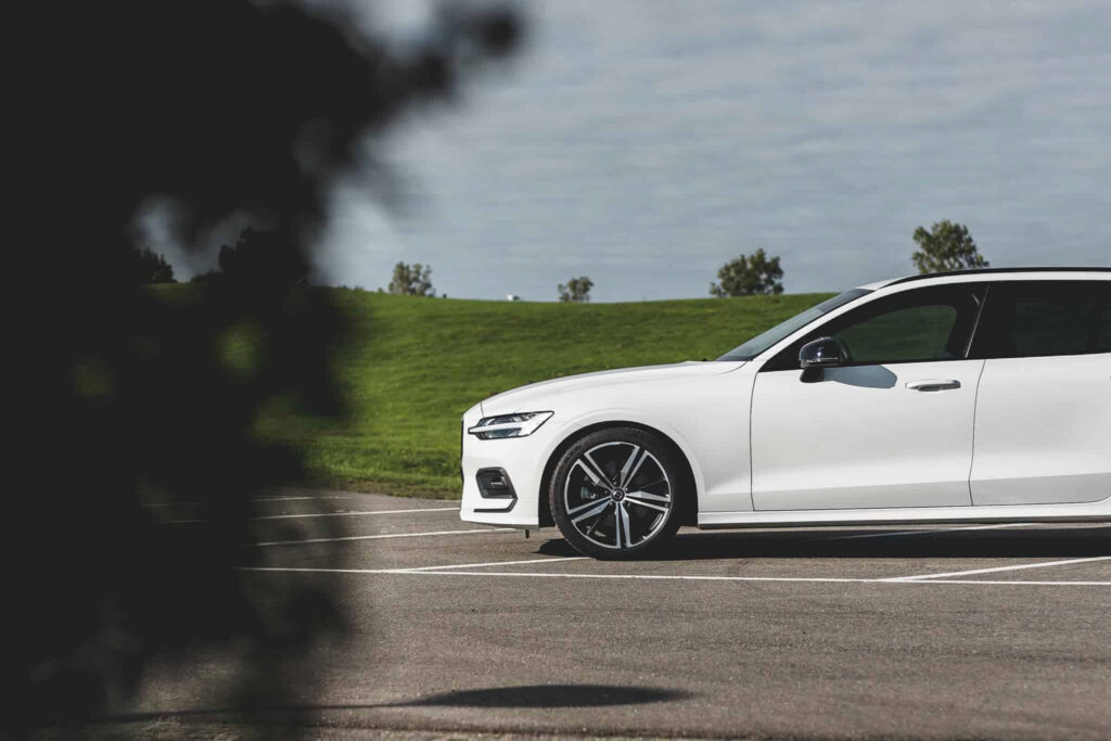 Volvo V60 Momentum Advantage