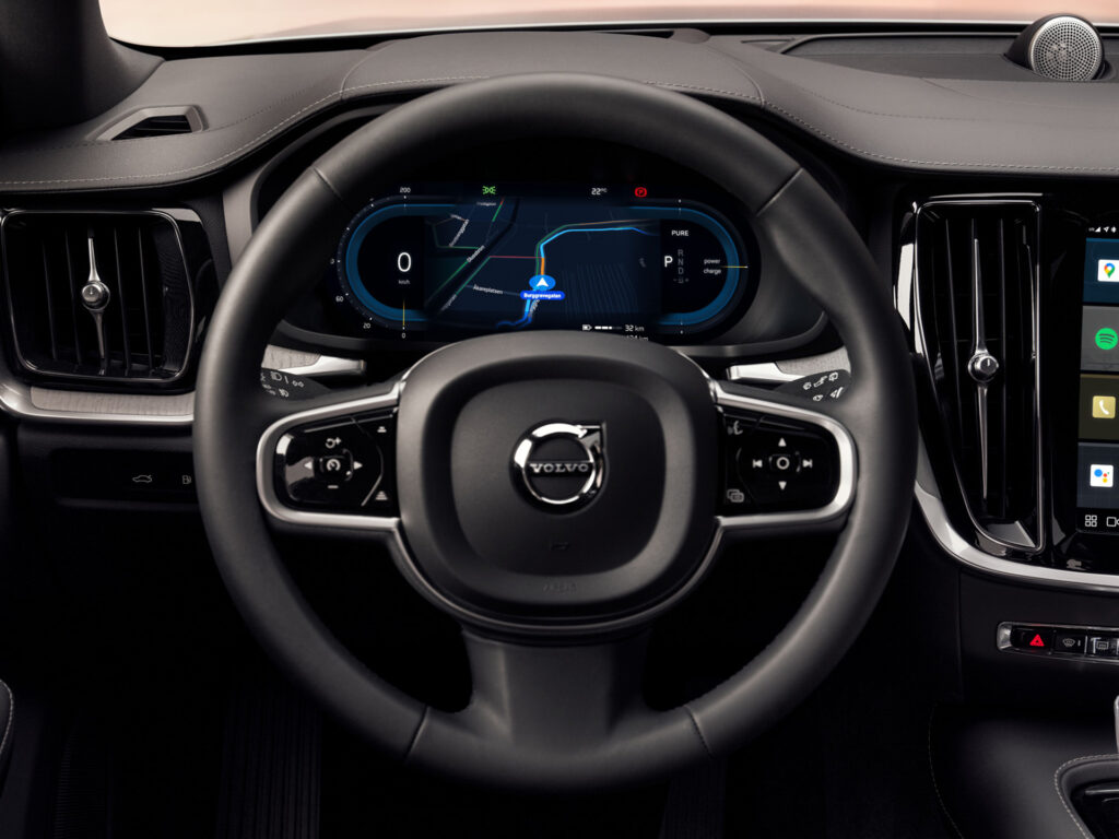 Volvo V60 infotainment google