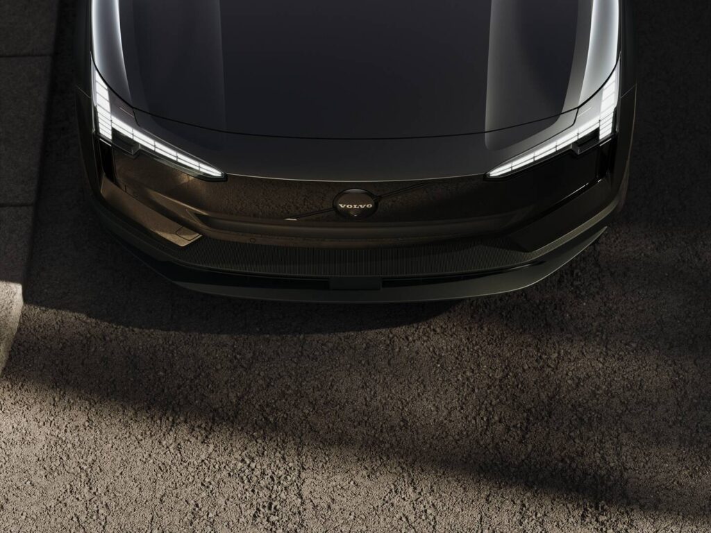 Volvo EX30 Black Edition