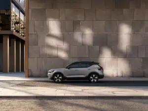 Volvo EX40