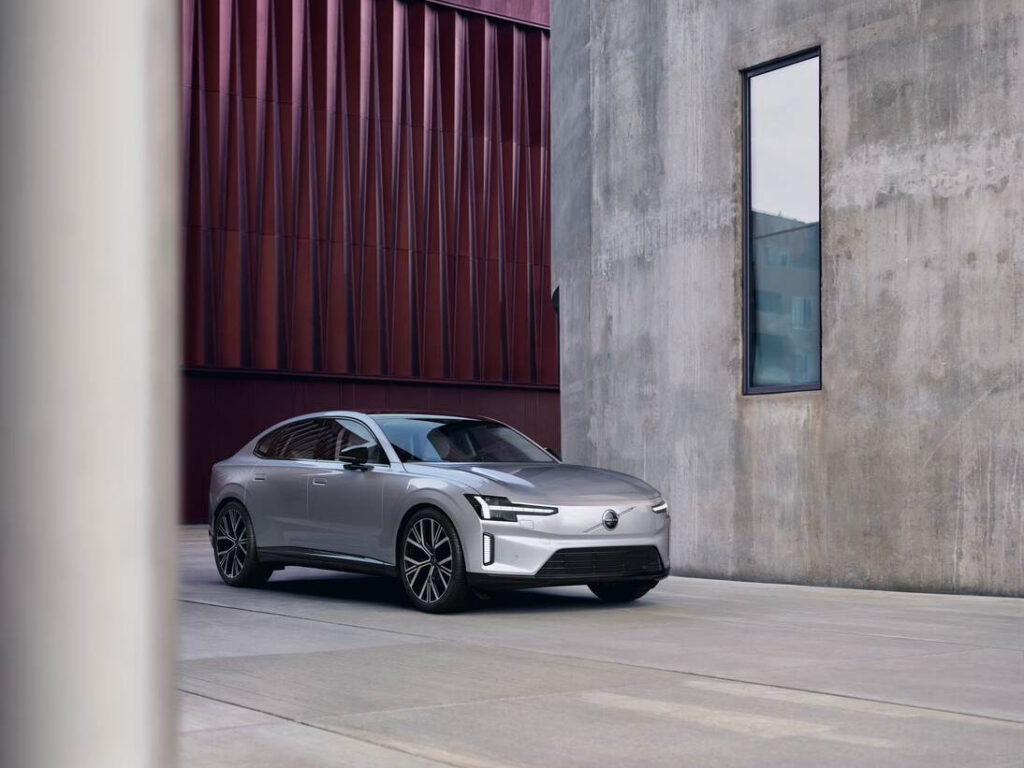 Volvo ES90