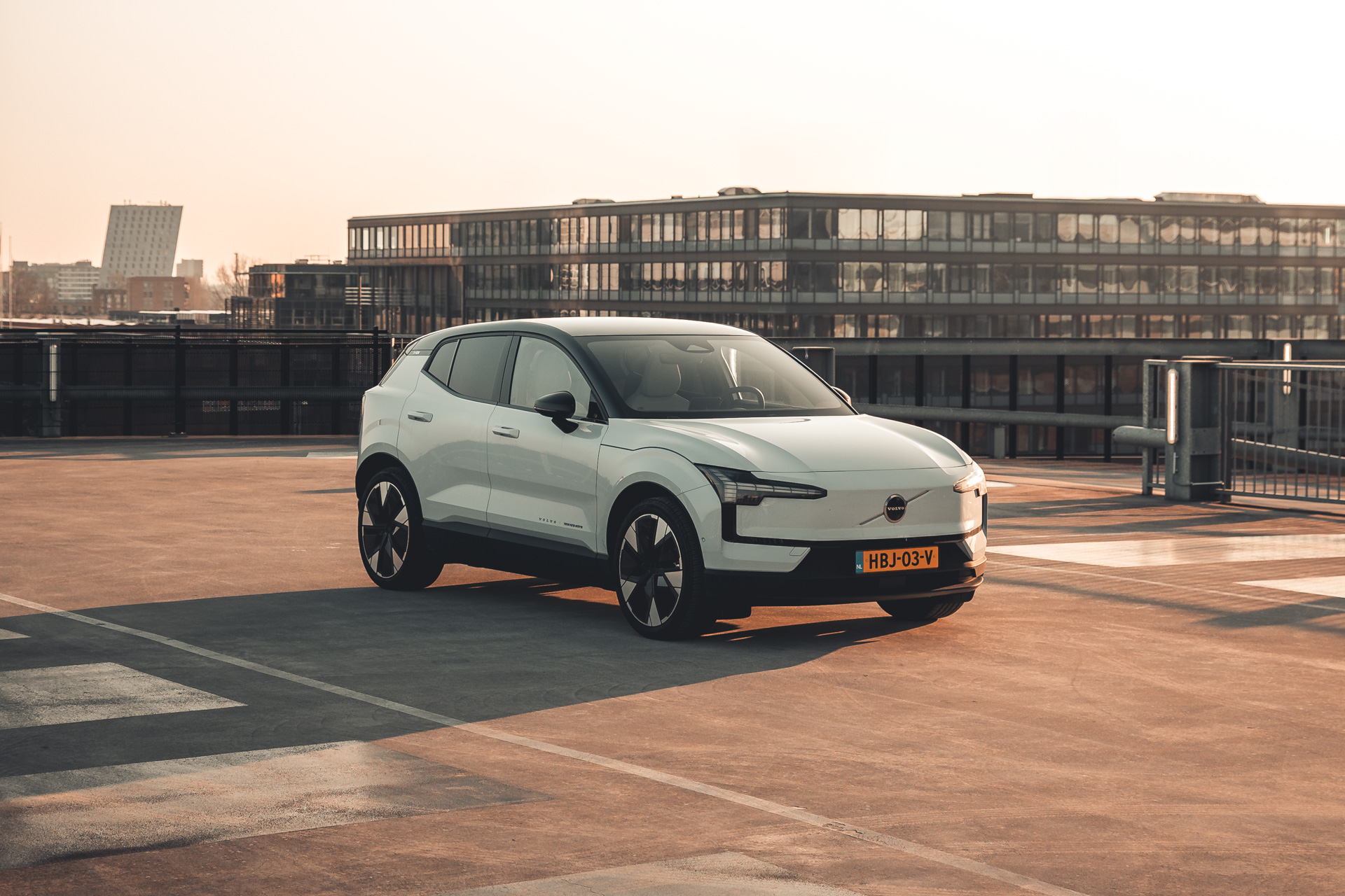 EX30 Twin Performance