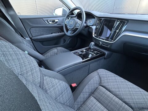 Volvo V60 2.0 T6 Plug-in hybrid AWD Core