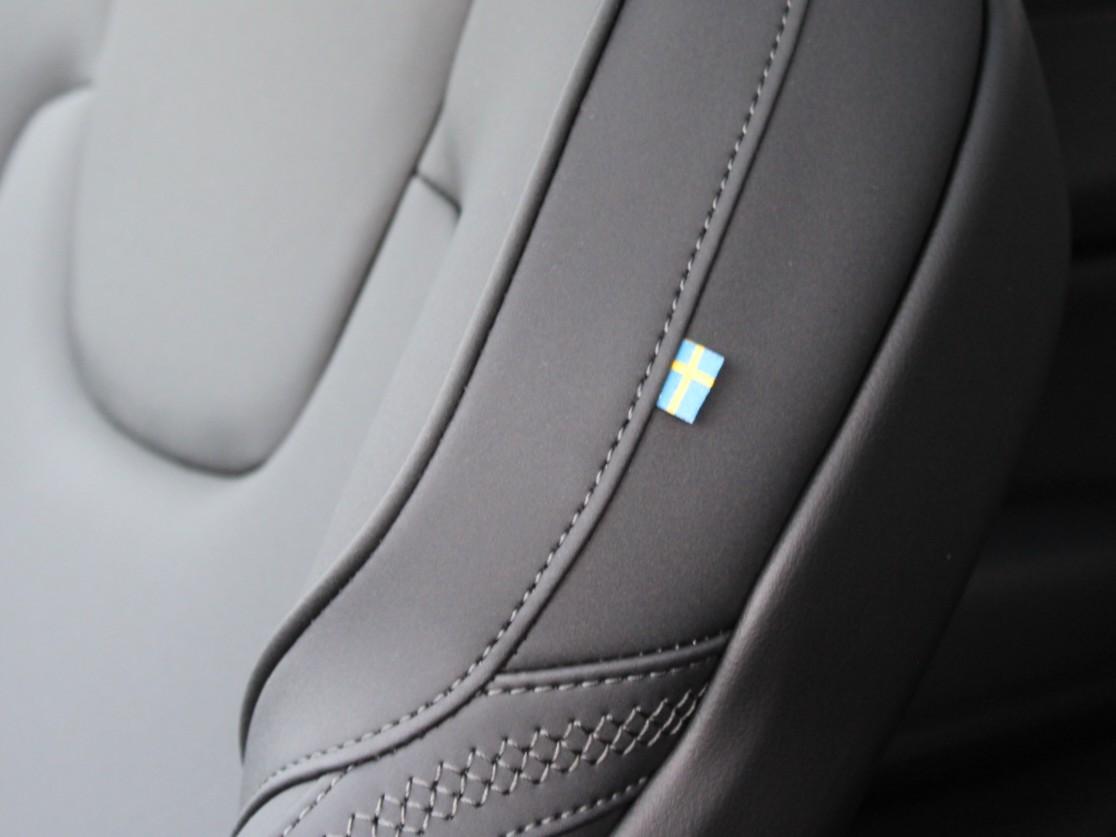 Volvo XC60 - Foto 15