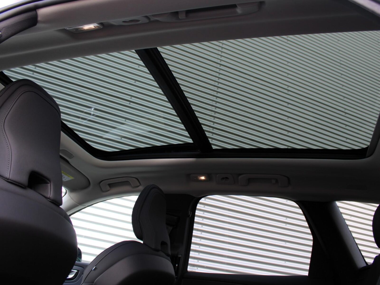 Volvo XC60 - Foto 16
