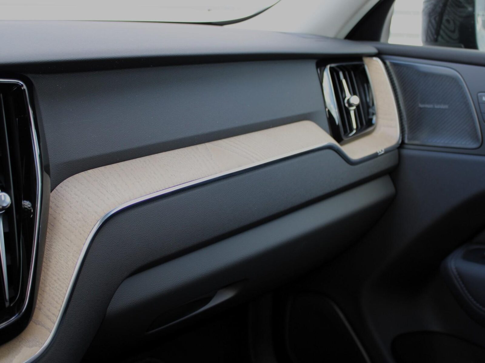 Volvo XC60 - Foto 19