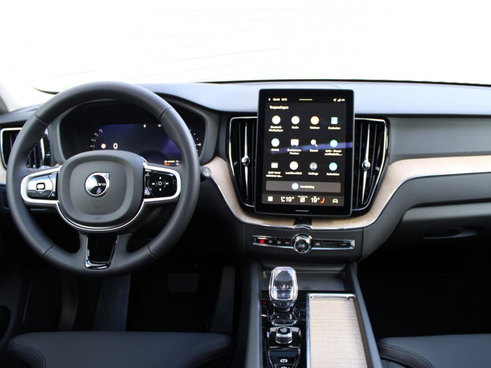 Volvo XC60 - Foto 20