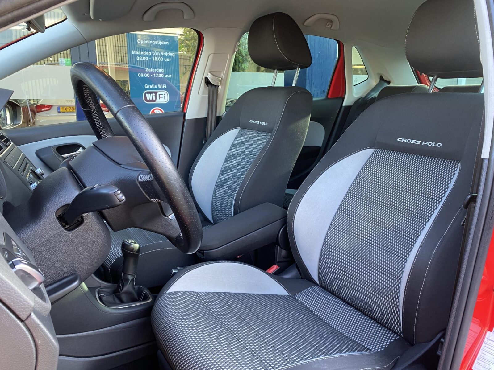 Volkswagen Polo - Foto 12
