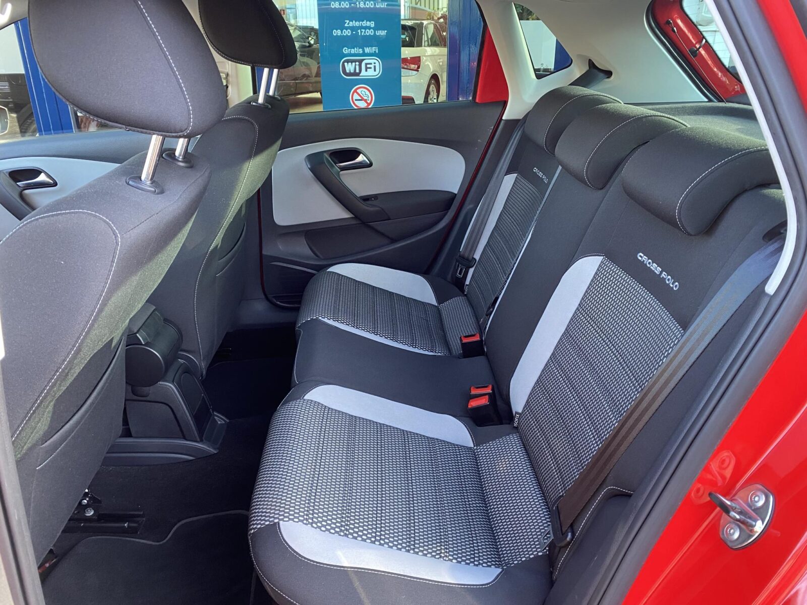 Volkswagen Polo - Foto 13