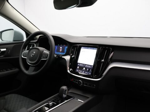 Volvo V60 B4 197PK Essential Edition