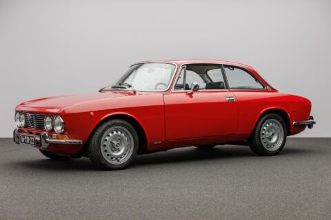 Alfa Romeo GTV 2000 Bertone