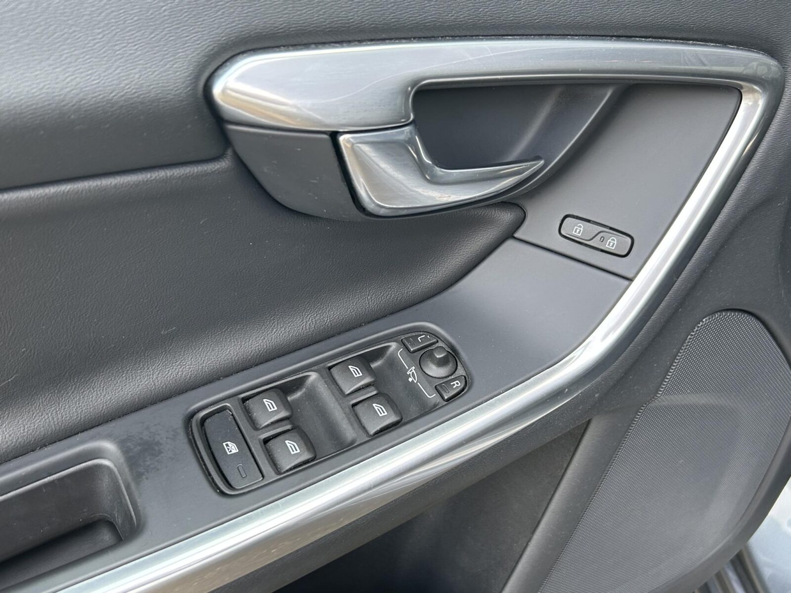 Volvo V60 - Foto 17