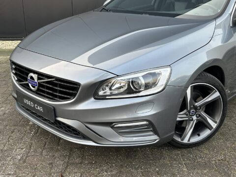 Volvo V60 1.5 T3 R-Design