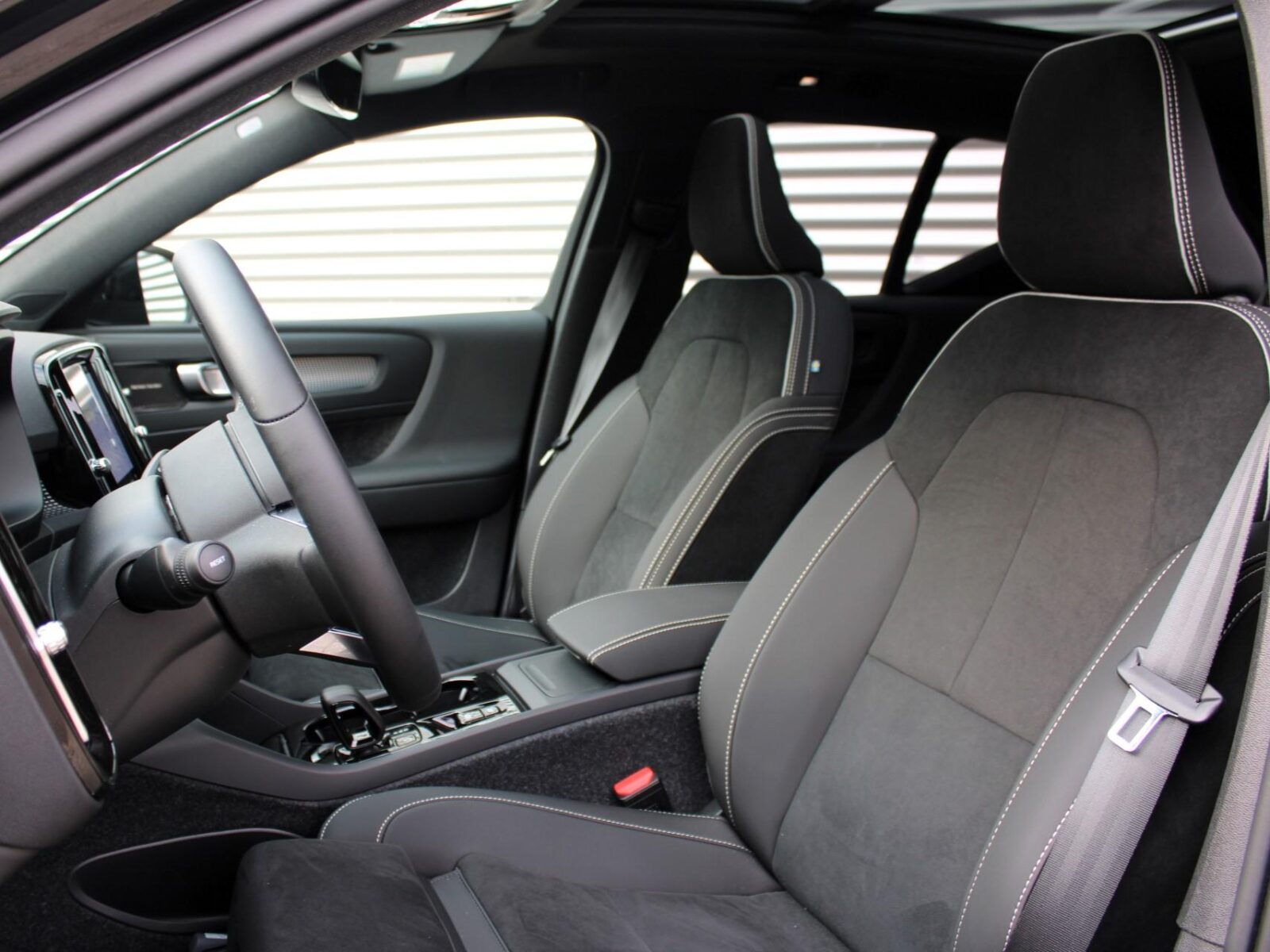 Volvo XC40 - Foto 12