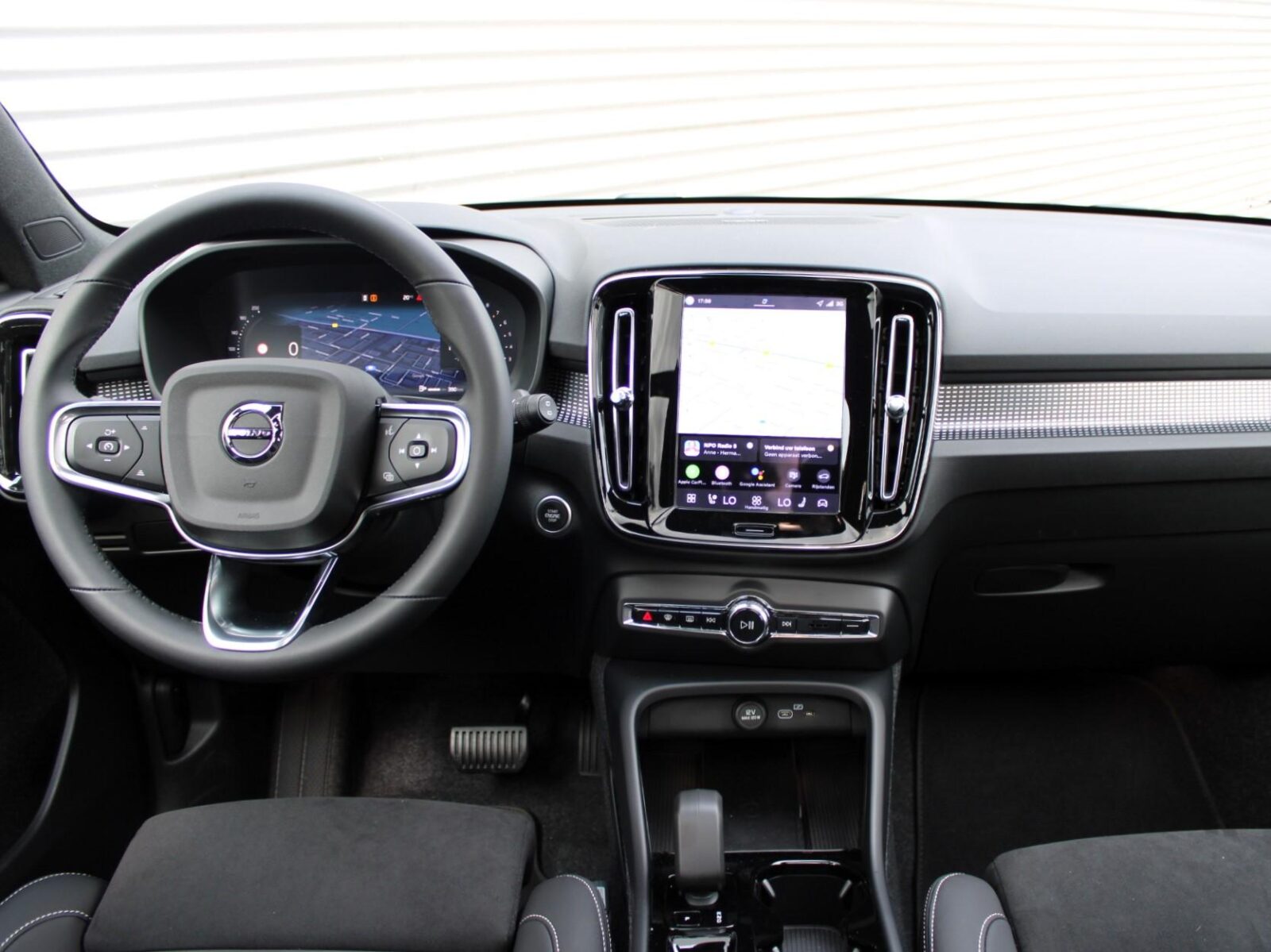 Volvo XC40 - Foto 17