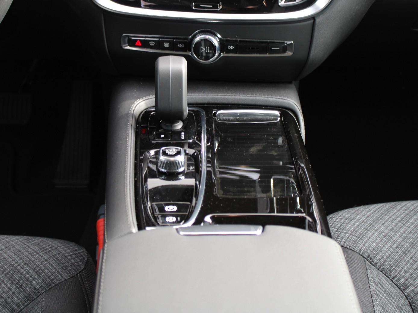 Volvo V60 - Foto 17