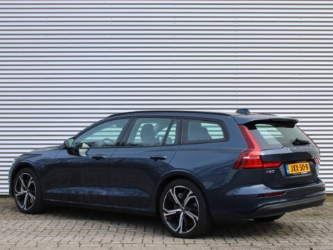 Volvo V60 2.0 T6 Plug-in hybrid AWD Core