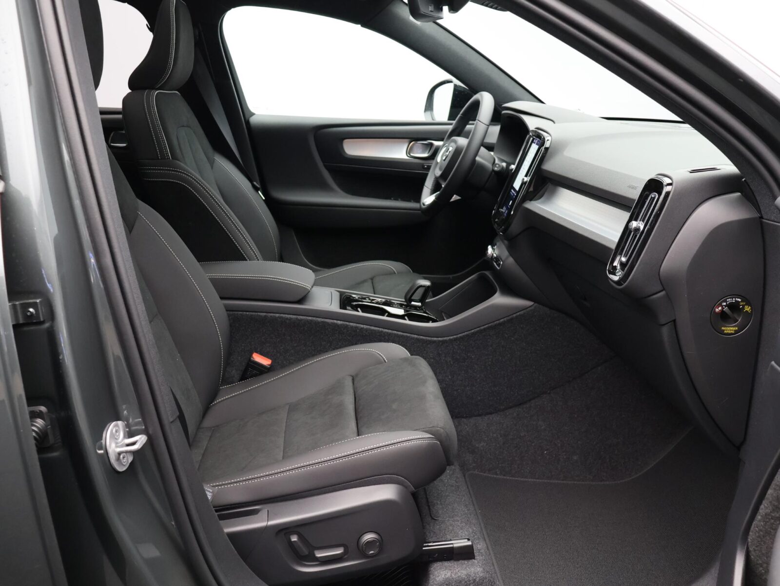 Volvo XC40 - Foto 8