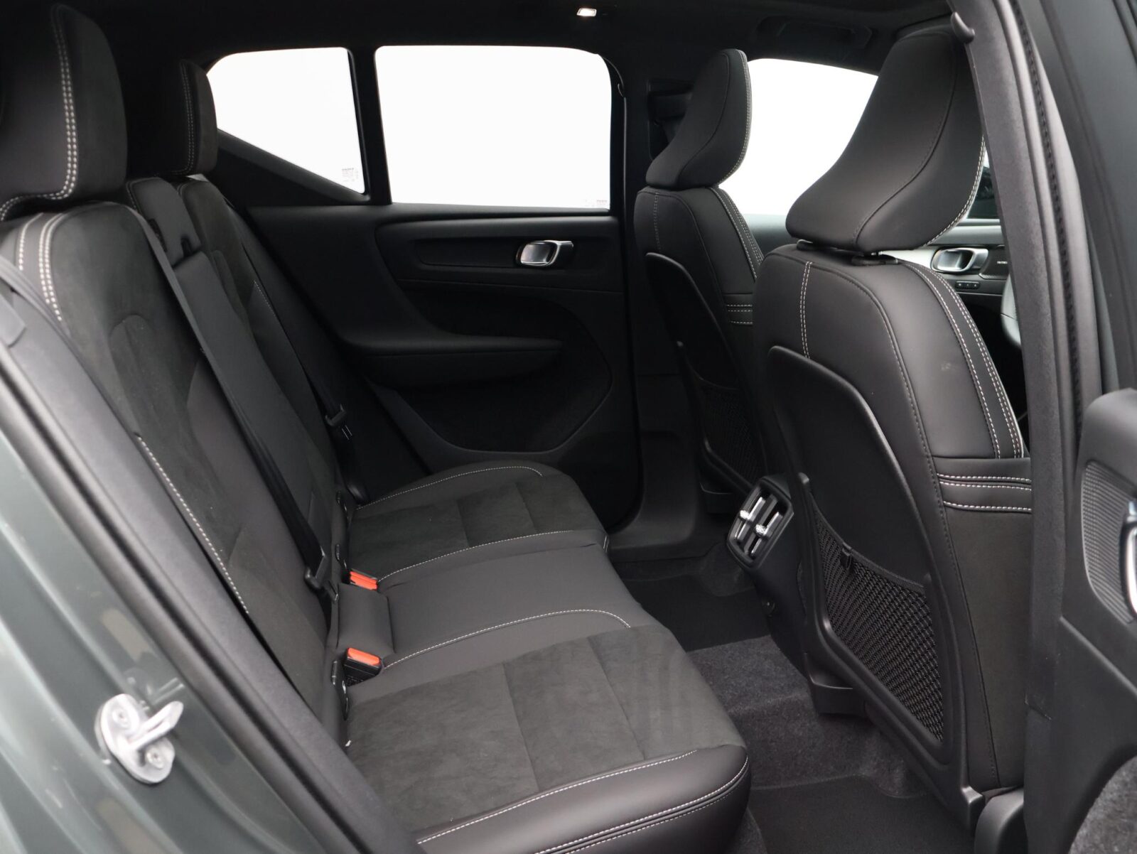Volvo XC40 - Foto 9