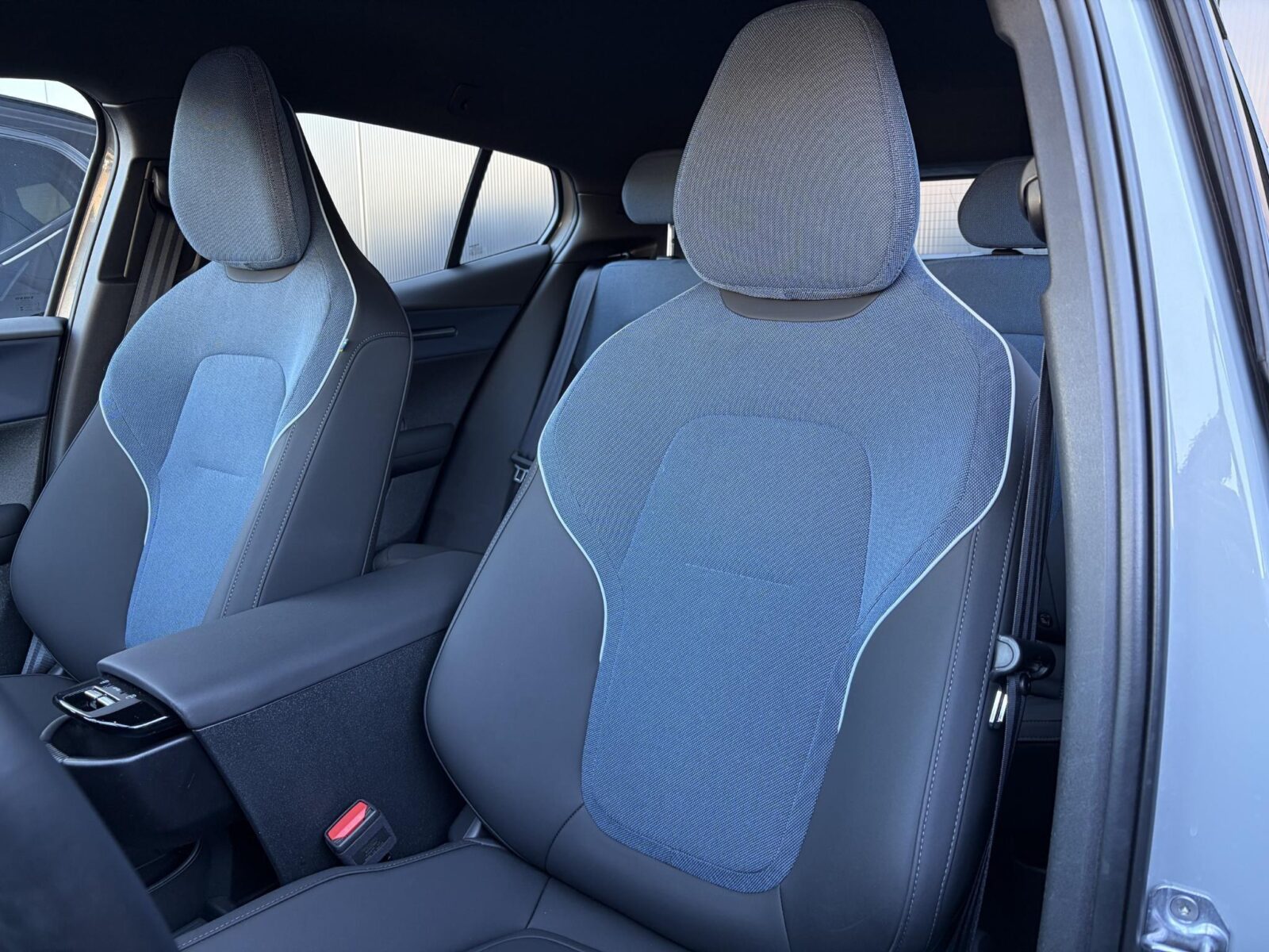 Volvo EX30 - Foto 7