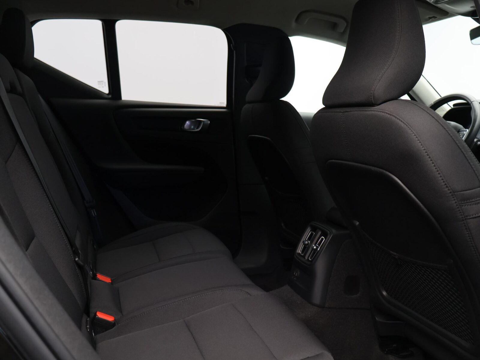 Volvo XC40 - Foto 10