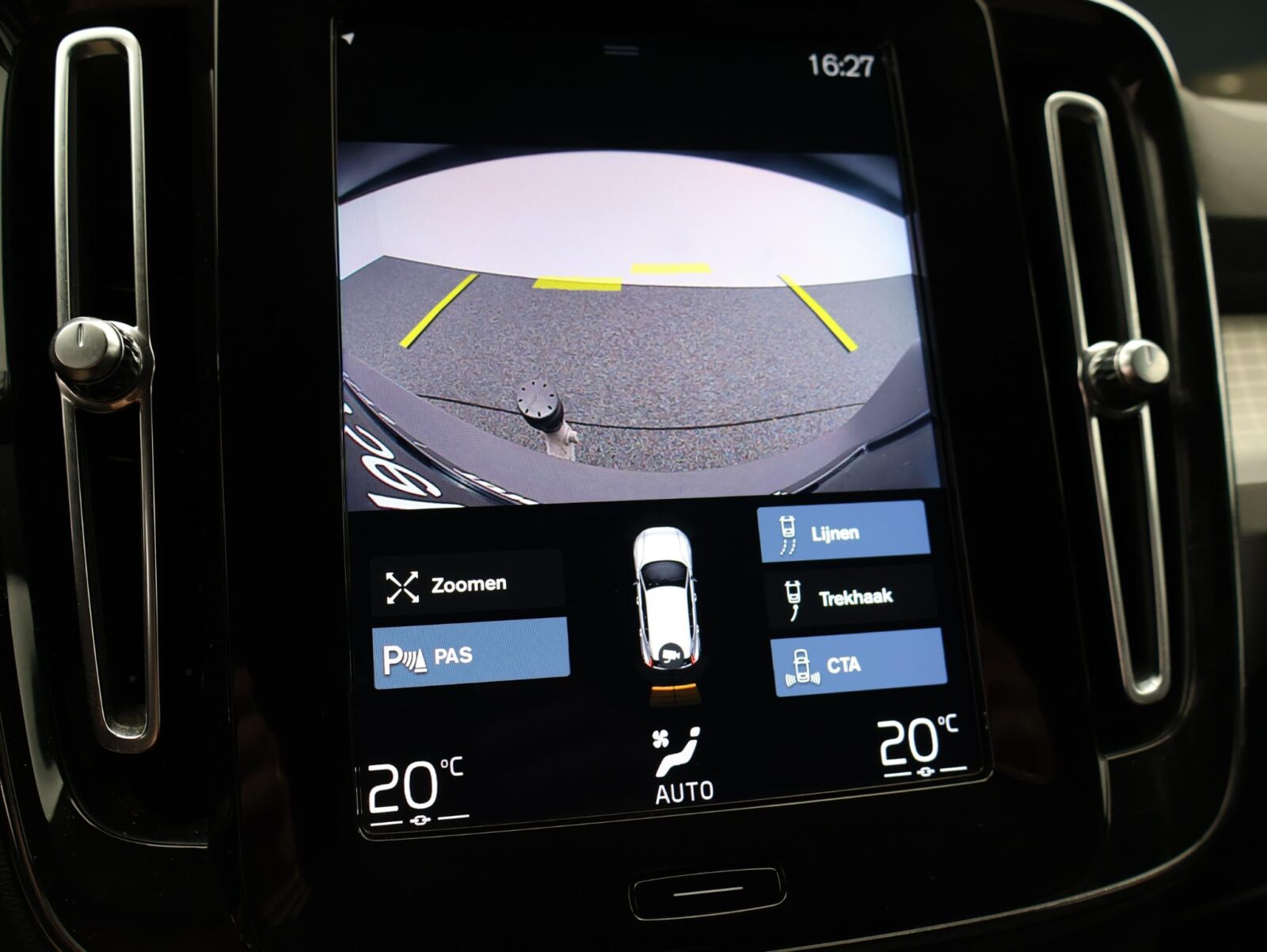 Volvo XC40 - Foto 16
