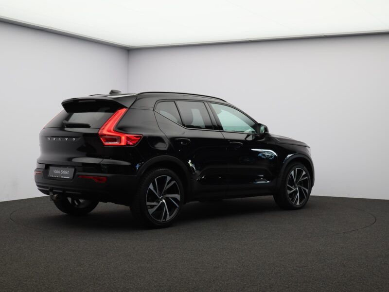 Volvo XC40 - Foto 2