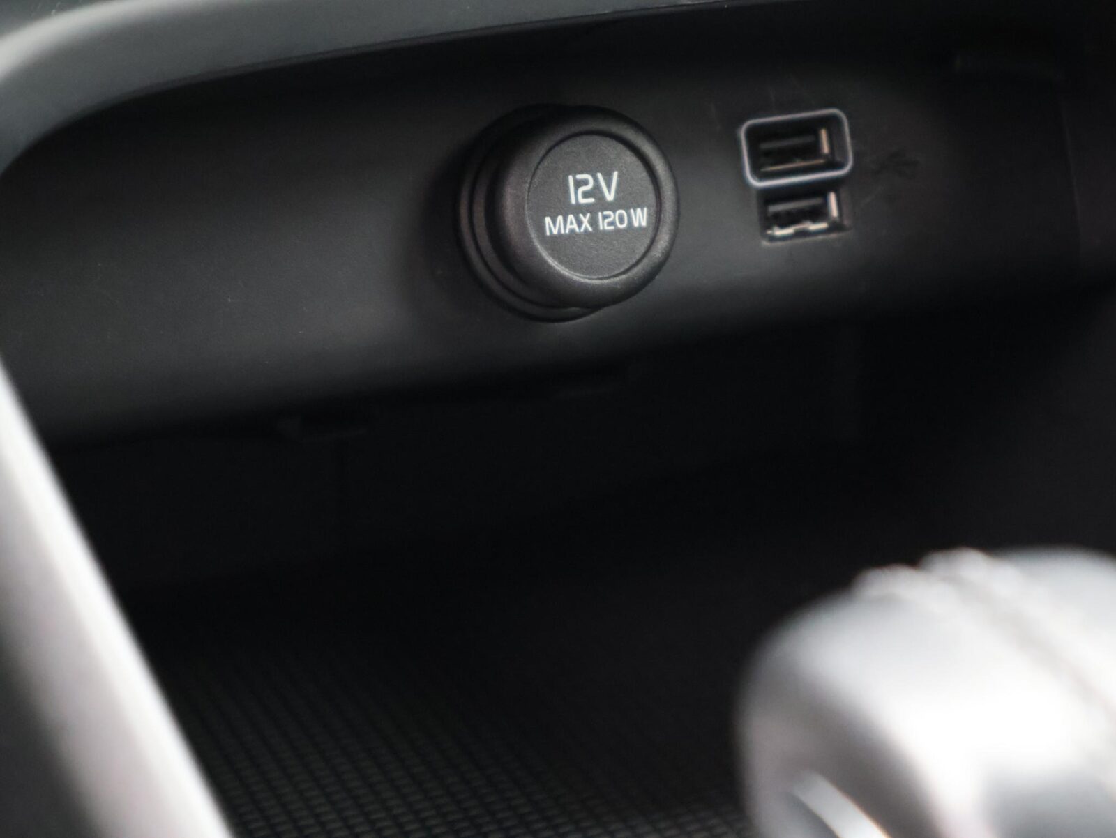 Volvo XC40 - Foto 24