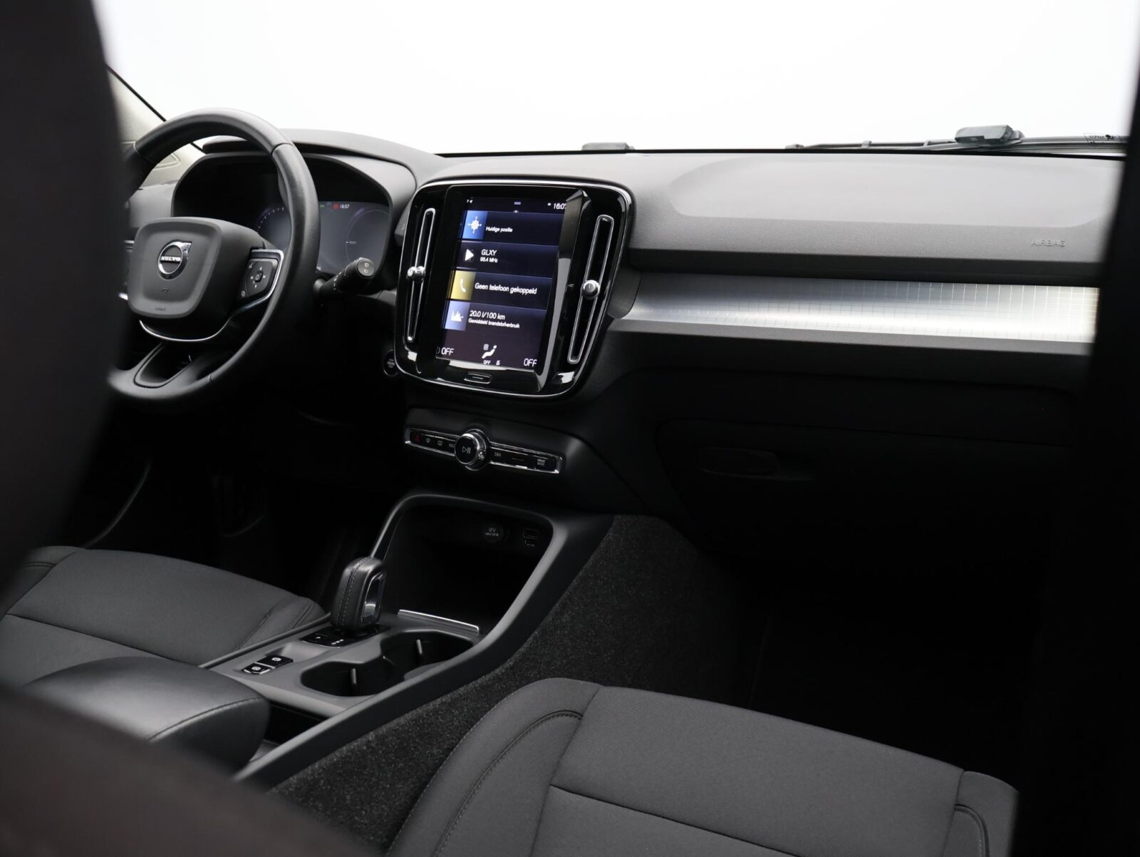 Volvo XC40 - Foto 3