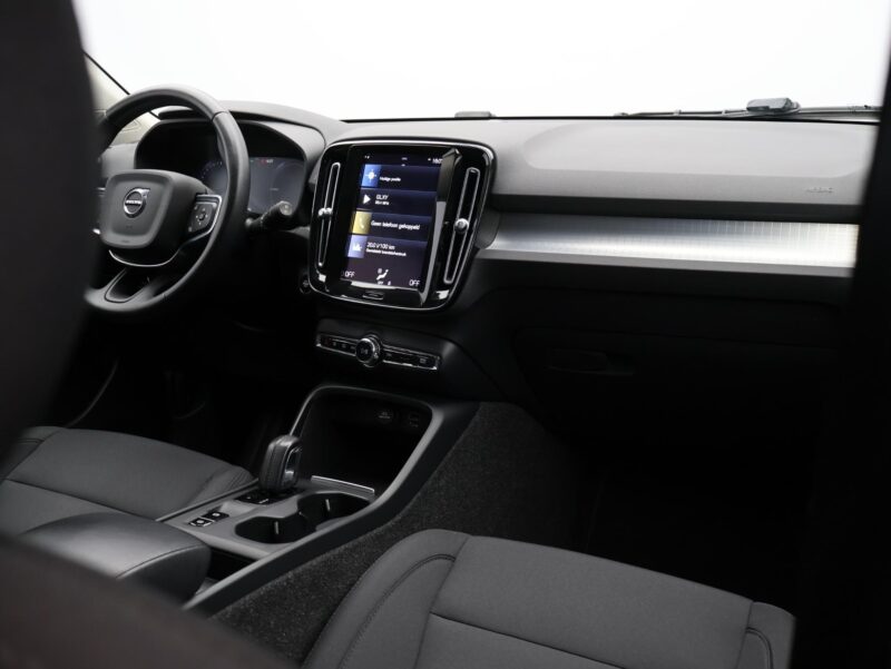 Volvo XC40 - Foto 3