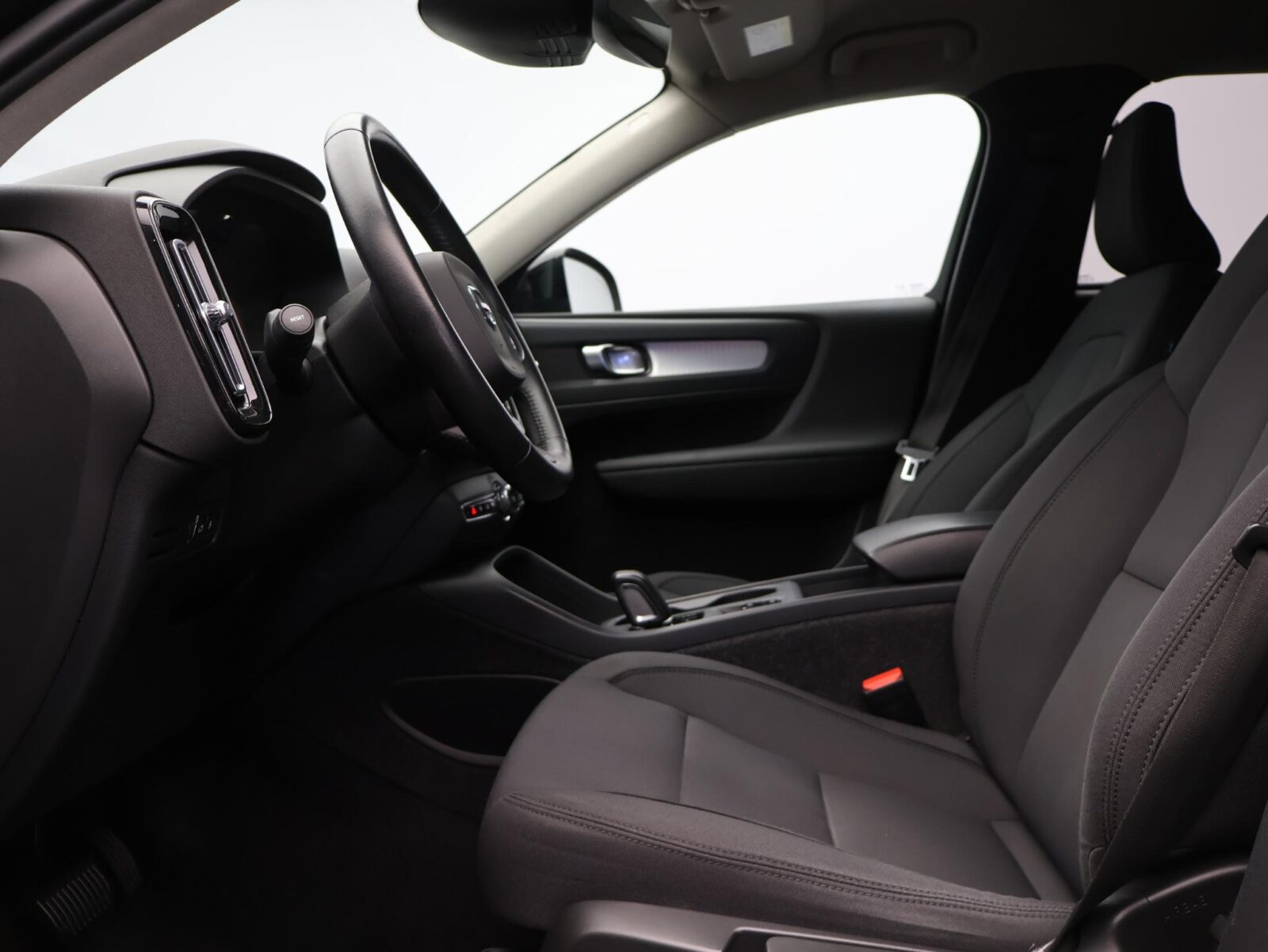 Volvo XC40 - Foto 7