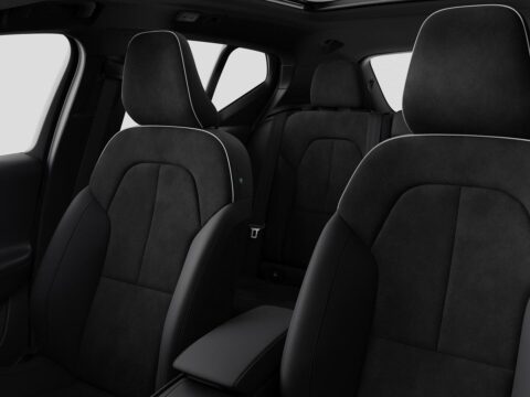 Volvo XC40 2.0 B4 Plus Black Edition