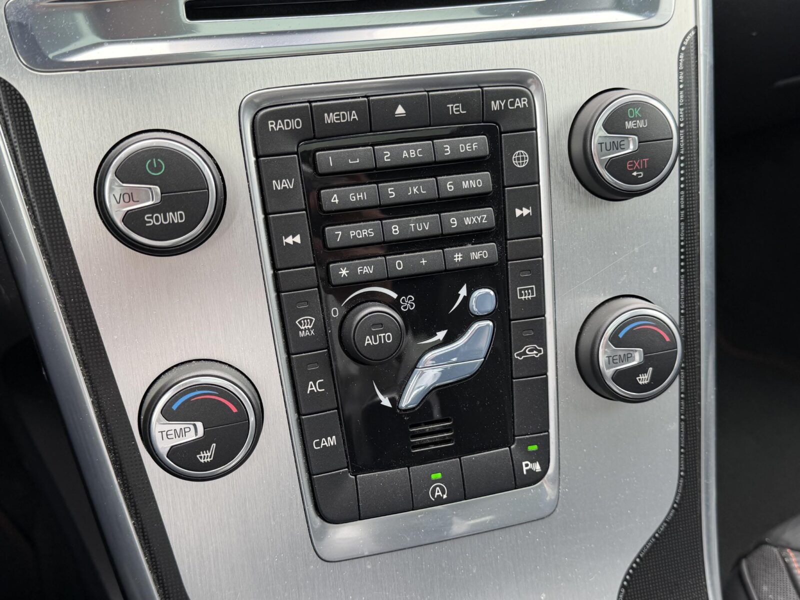 Volvo XC60 - Foto 12