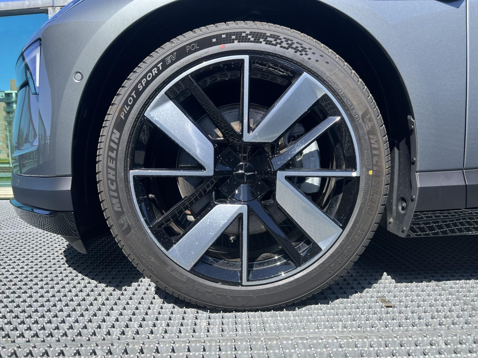 Polestar 4 - Foto 9