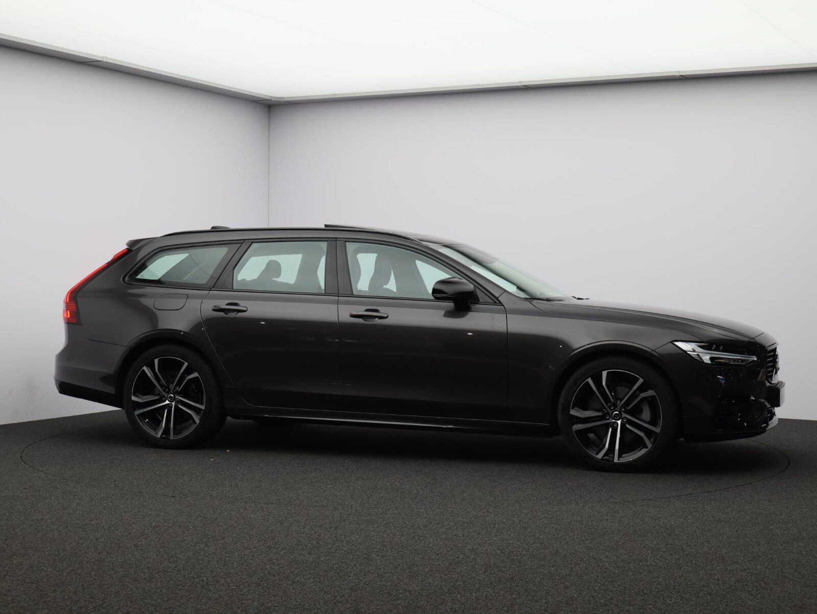Volvo V90 - Foto 21