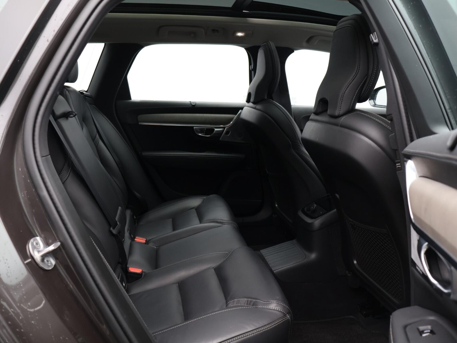 Volvo V90 - Foto 9