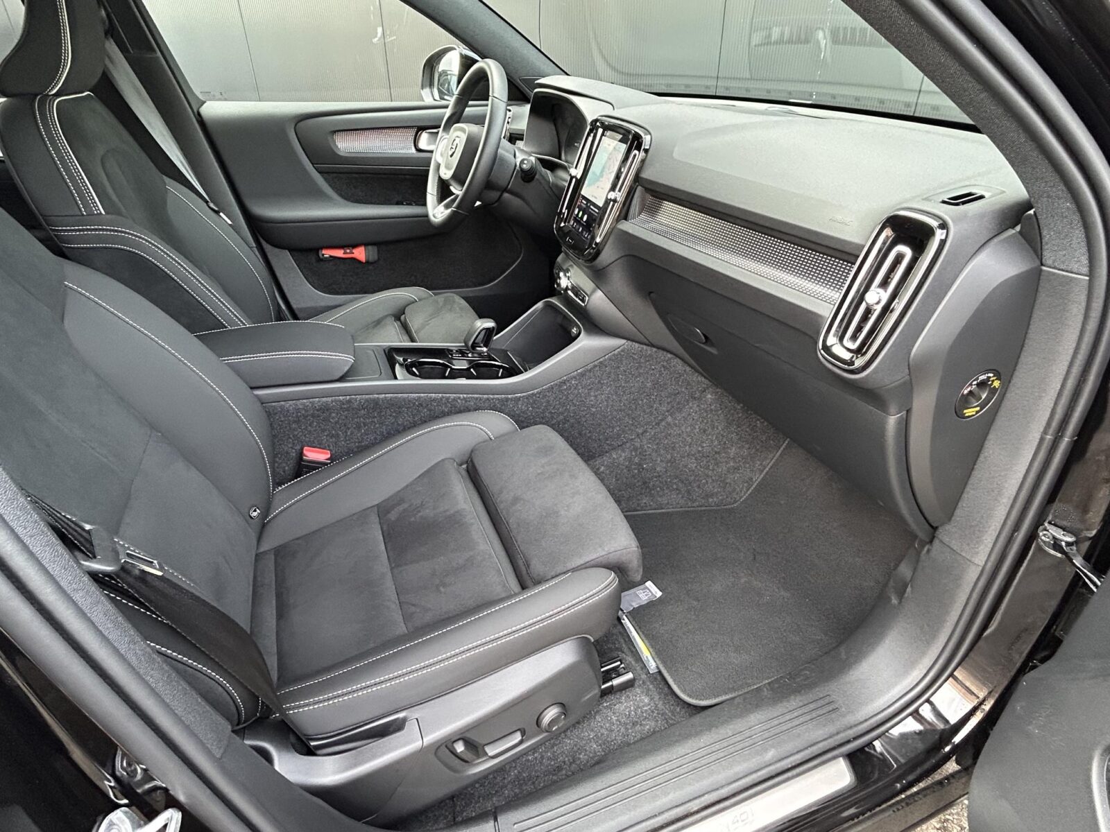 Volvo EX40 - Foto 14