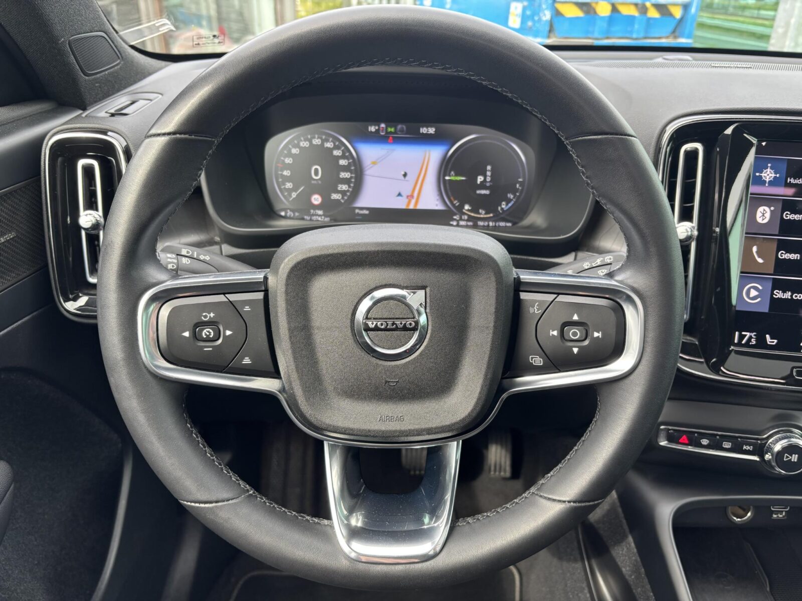 Volvo XC40 - Foto 10
