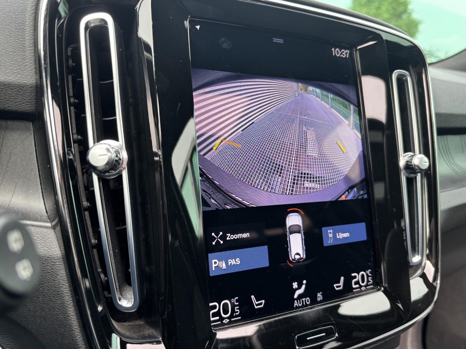 Volvo XC40 - Foto 23
