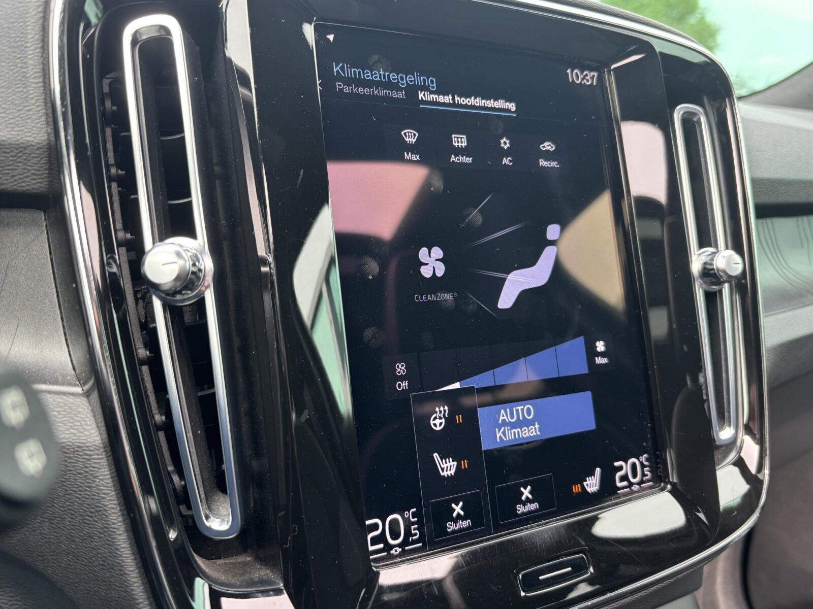 Volvo XC40 - Foto 24