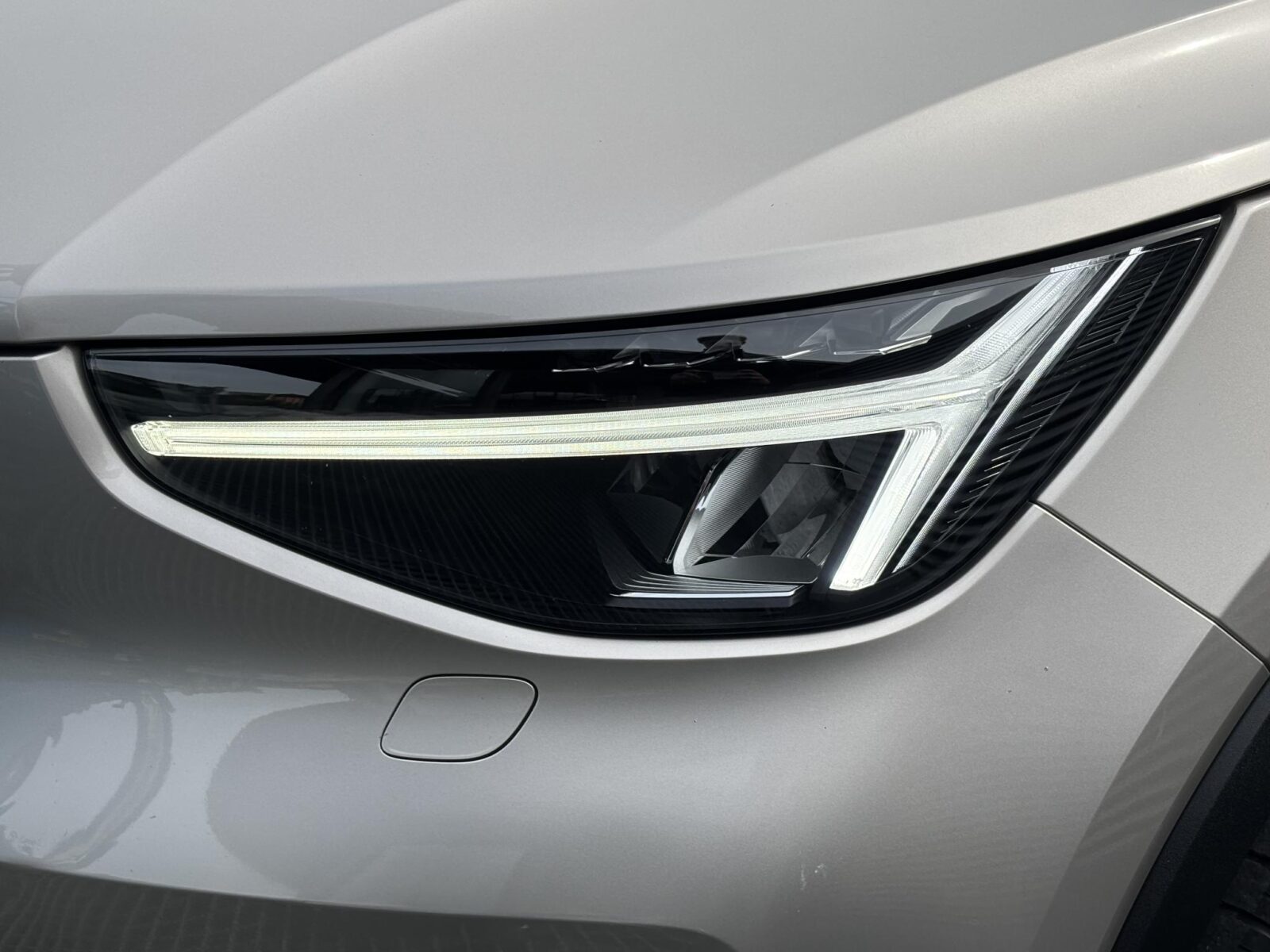 Volvo XC40 - Foto 4