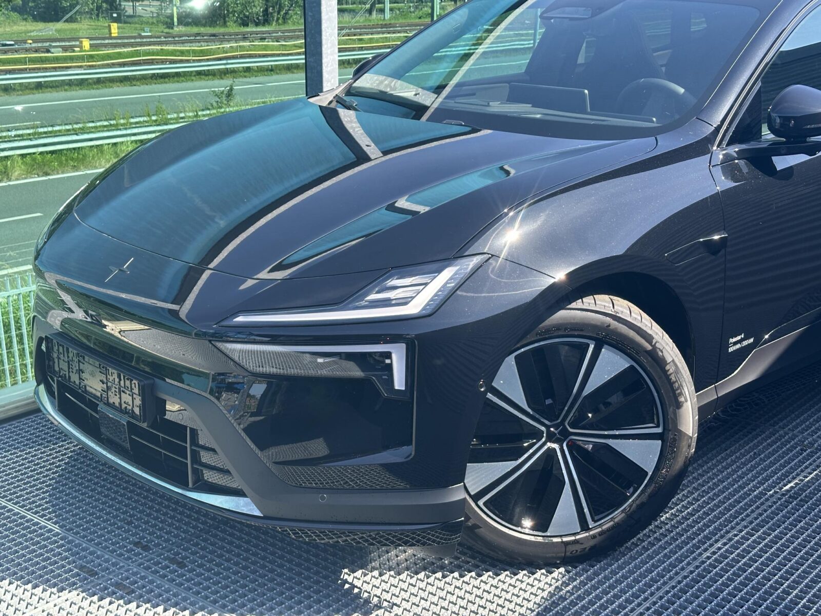 Polestar 4 - Foto 3