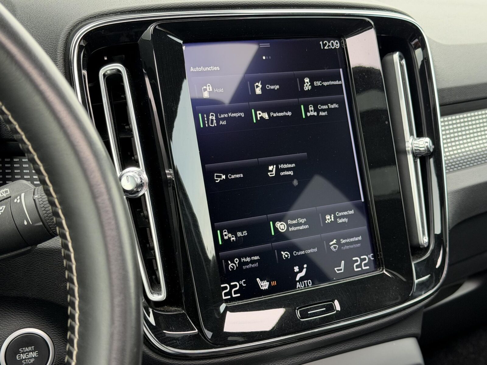 Volvo XC40 - Foto 12