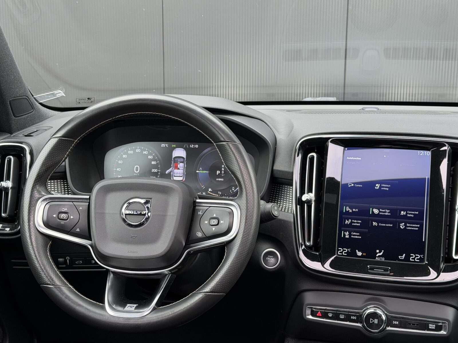 Volvo XC40 - Foto 14