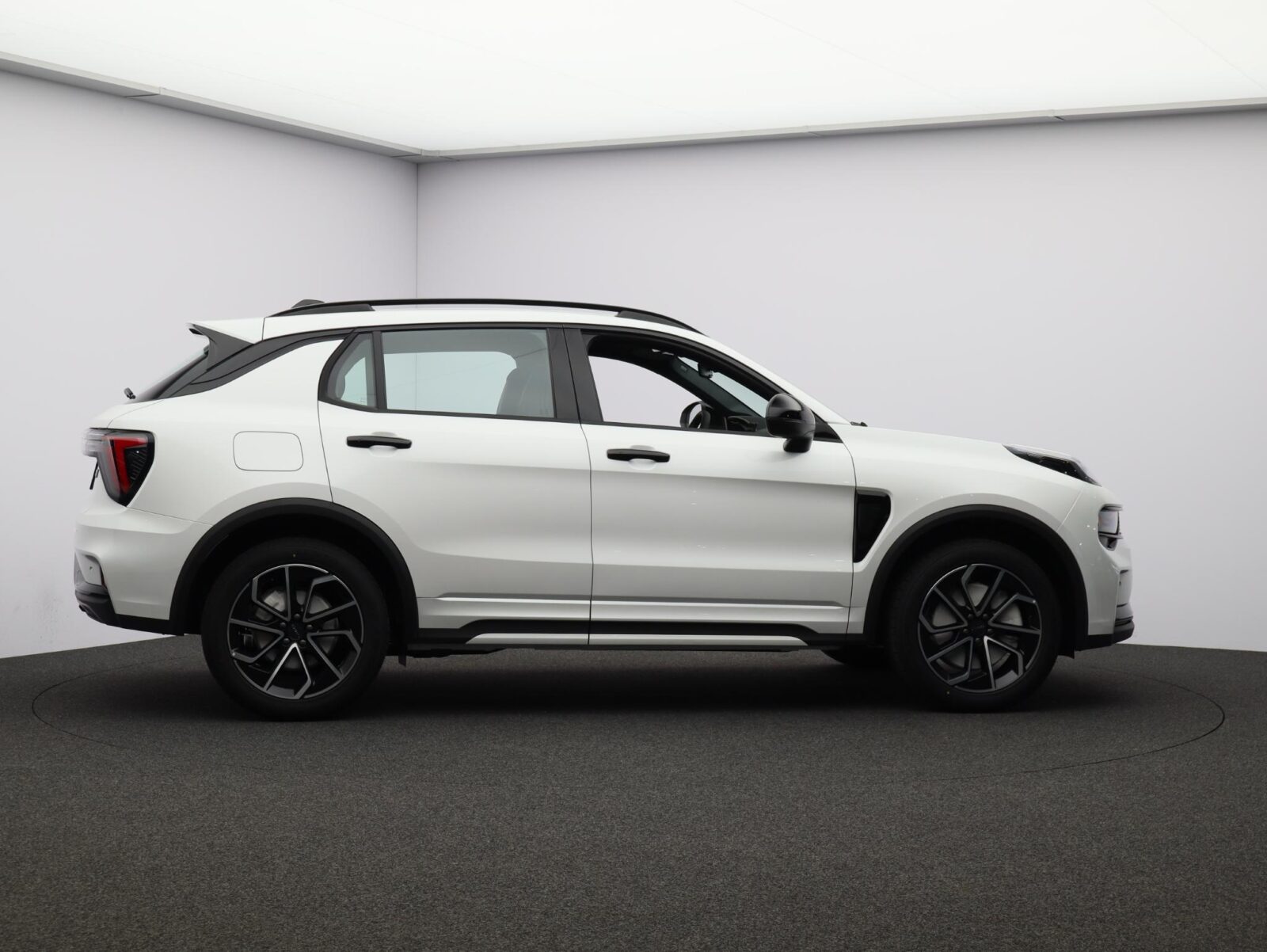 Lynk & Co 01 - Foto 11