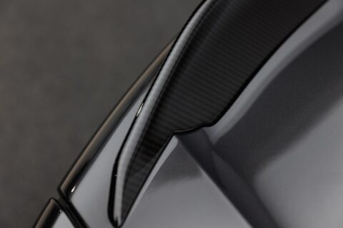 Aston Martin DBS 5.2 V12 Superleggera