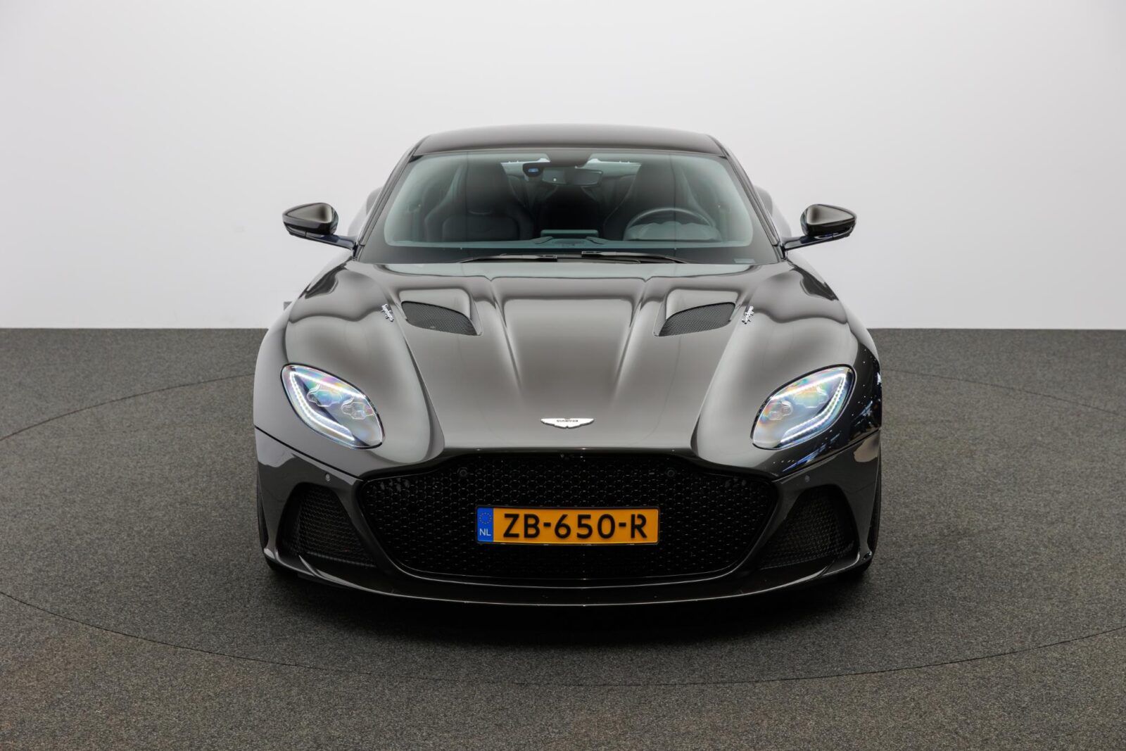 Aston Martin DBS - Foto 26