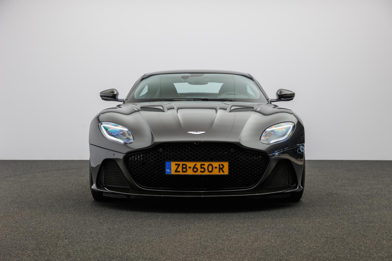 Aston Martin DBS - Foto 36