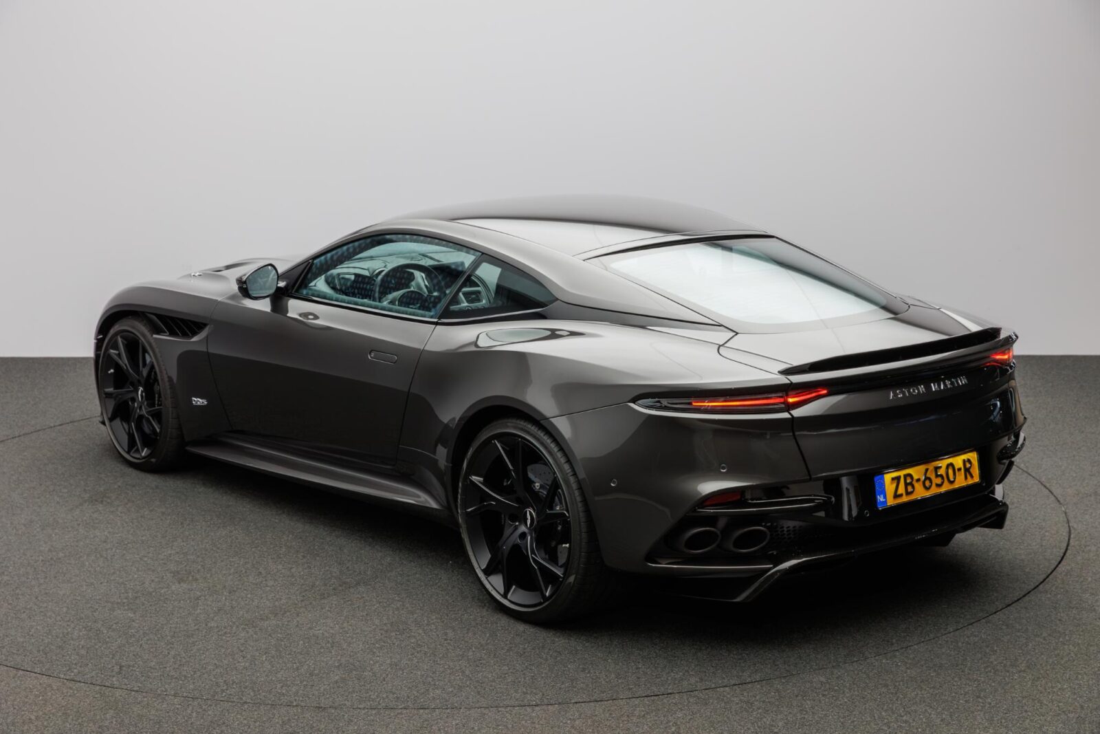 Aston Martin DBS - Foto 39
