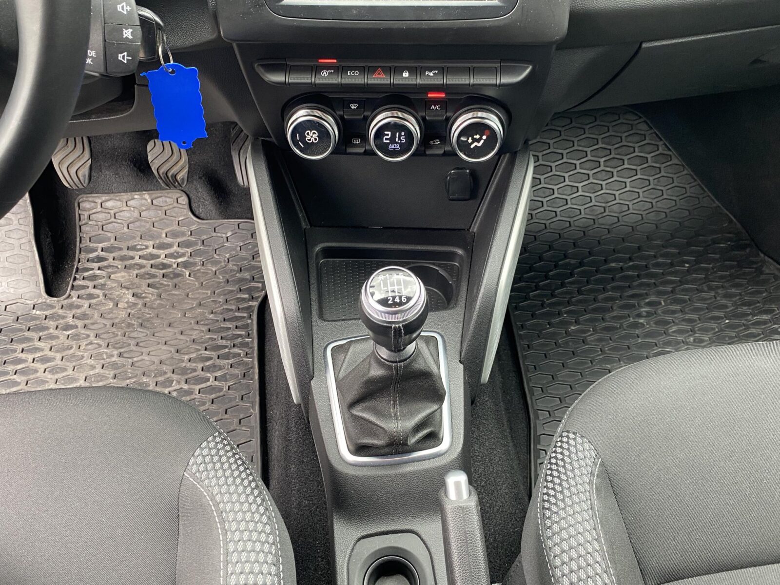 Dacia Duster - Foto 26